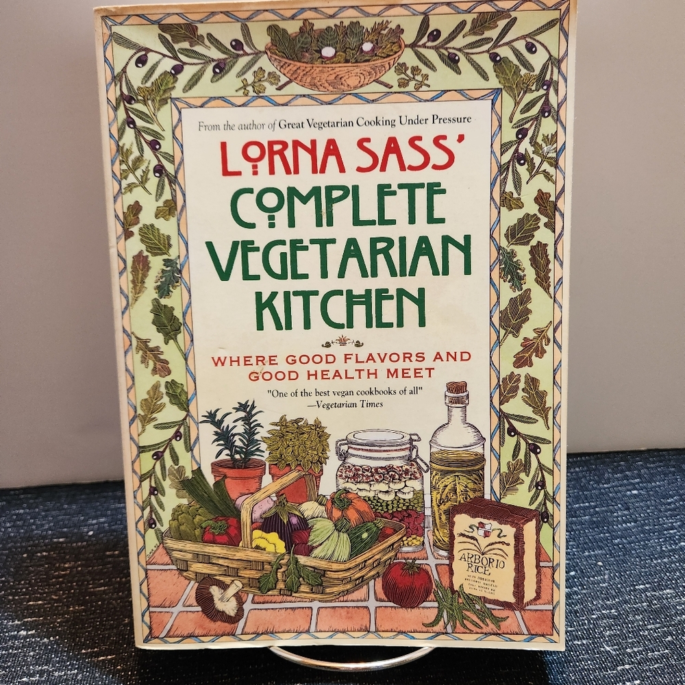 🖤  Lorna Sass' Complete Vegetarian Kitchen by Lorna J. Sass Paperback
